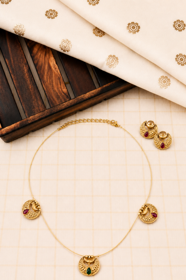 Ruby Emerald Crescent Necklace Set